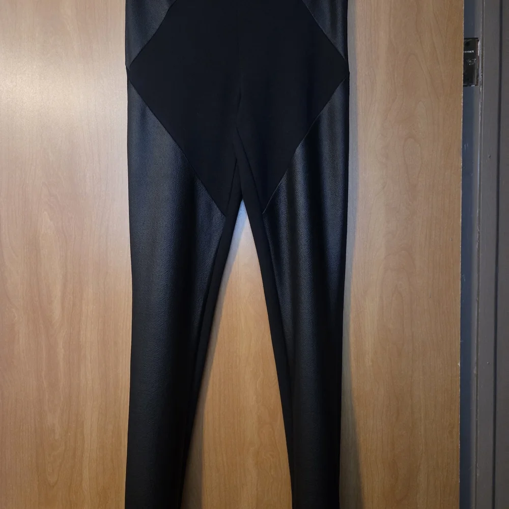 EXPRESS Black Women's Faux Leather Leggings Size S - Picture 1 of 5